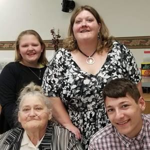 Meet your Posher, Carrie